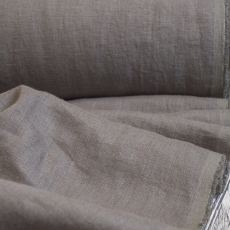 Лён костюмно-плательный умягченный капучино. Энзимная стирка.