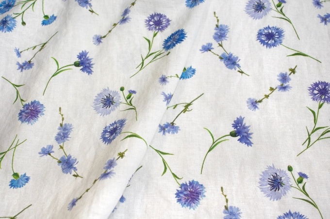 Linen Floral Fabric meadow flowers cornflowers 