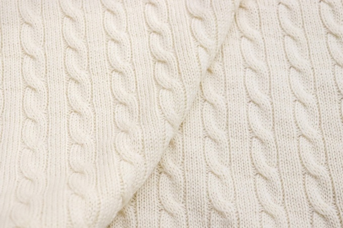 Italian knitted creamy woollen knitted fabric