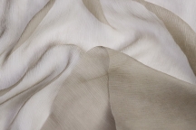 Silk crêche chiffon in soft peach