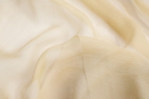 Silk crêche chiffon in soft peach