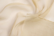 Silk crêche chiffon in soft peach