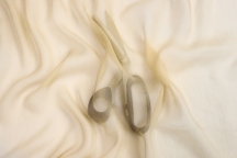 Silk crêche chiffon in soft peach