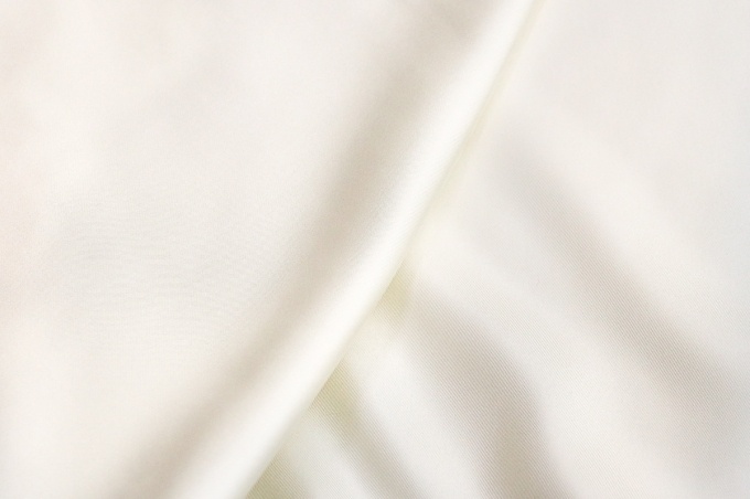 La Perla Natural silk satin with elastane in white-gold