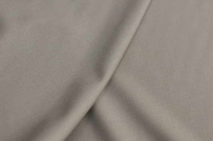 Italian fine dress wool, milky