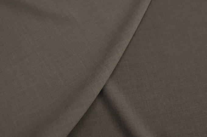 Italian fine dress wool, milky