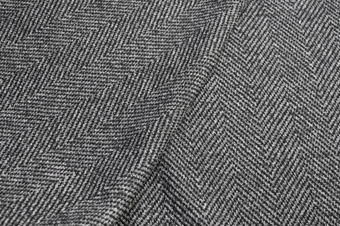 Итальянский плотный трикотаж с шерстью ёлочка серый