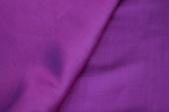 Итальянская вискоза со льном ярко-фиолетовый 