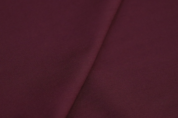 Итальянский вискозный трикотаж-джерси винный