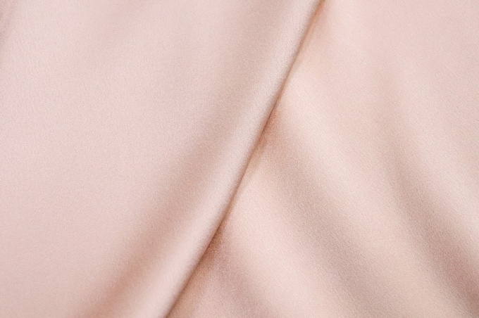 Natural silk-crush with acetate thread 